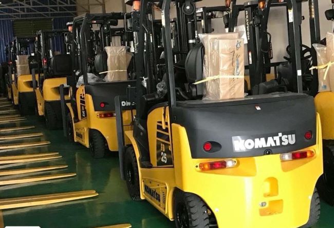 Xe Nâng Đang Chạy Bị Kêu To, Bị Rơ Thì Xử Lý Ra Sao?