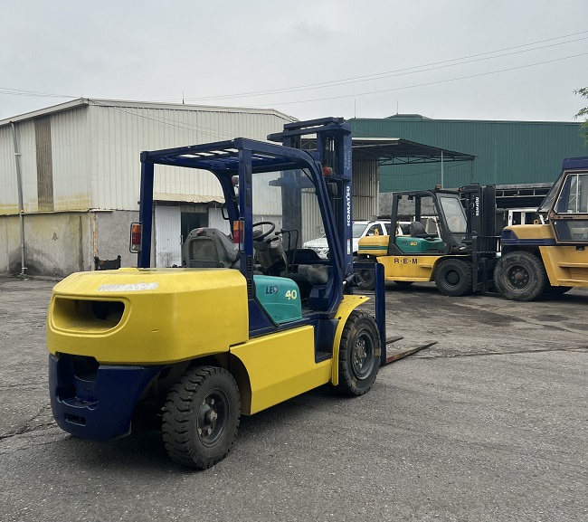 Vận Hành và Bảo Dưỡng Xe Nâng Hàng